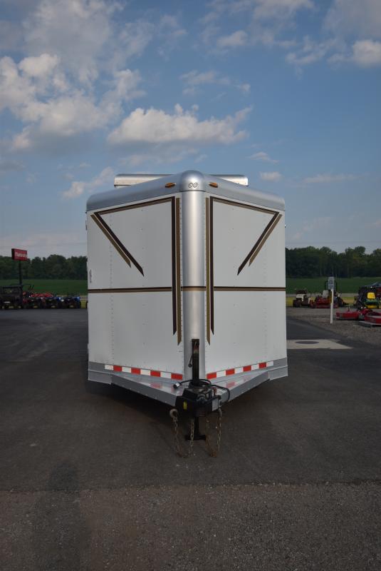 2008 C and C Trailers 4 Horse Bumper Horse Trailer - Image 3